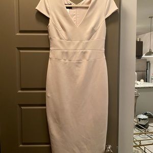 Donna Morgan Size 2 Stone Dress. Cap sleeve A line